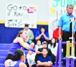 Evelyn Smith attempts a kill shot against the Lady Wildcats in the Lady Bucks’ match-up against Anthony on Saturday. Photo by Felipe Fierro