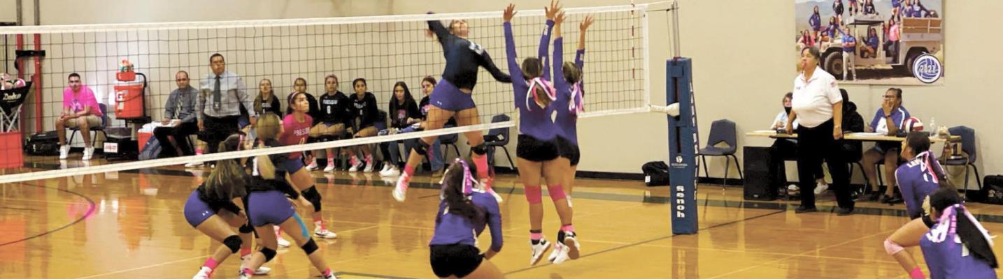 The Alpine Lady Bucks battled the Presidio Lady Devils on Oct. 9 in Presidio. Avalanche photo by J.T. Maroney
