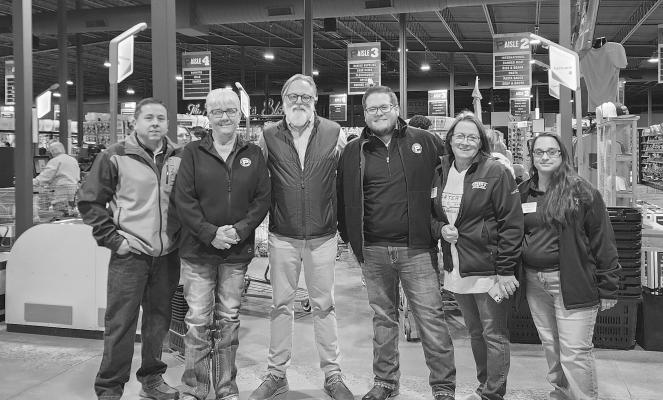 Porters Thriftway grand opening