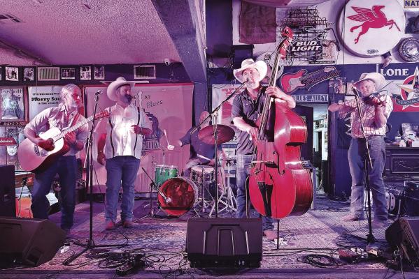 Viva Big Bend rocks Alpine once again!
