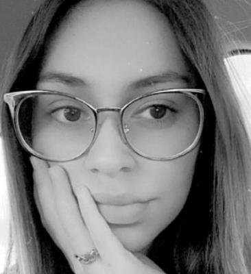 Bella Lozano