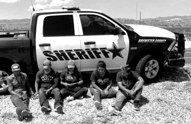 Deputy detains illegals