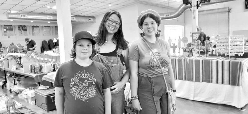 Making sparkling memories at gem show