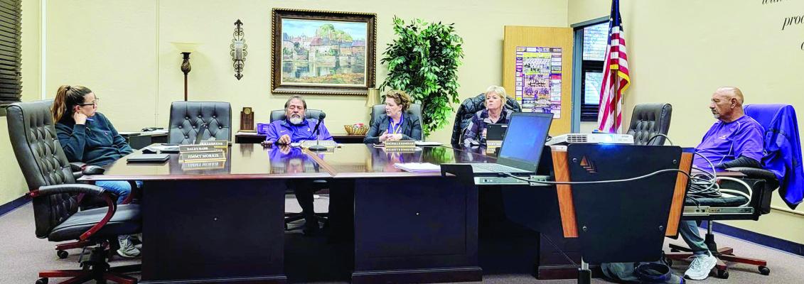 Alpine ISD Board of Trustees at the Nov. 16 meeting. Avalanche photo by Roxanne Hill