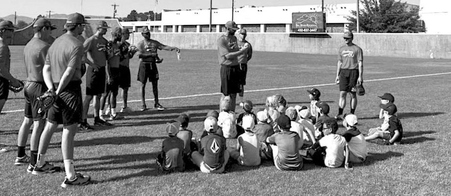 Cowboys to host baseball camp