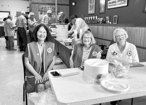 American Legion Post 79 in Alpine held a spaghetti lunch on Sept. 3 to benefit its charitable activities in the community. In the photo, Sara Bow, Sara Herman, and Sheila Johnson sell tickets for the event. Avalanche photo by Gail Diane Yovanovich