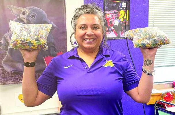Mrs. Portillo’s 5th-grade RLA class recently received some sweet treats from Ali Maroney, a former AISD student and athlete. Courtesy photo