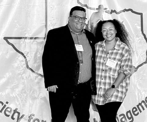 Research assistant wins scholarship award
