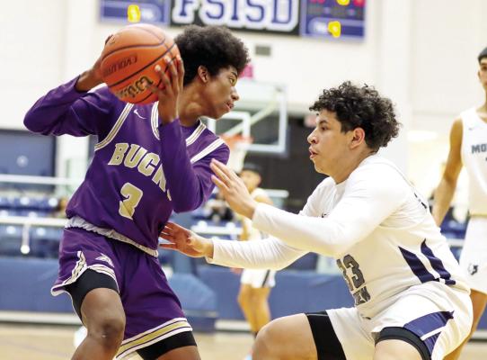 Bucks trample Lobos in Fort Stockton