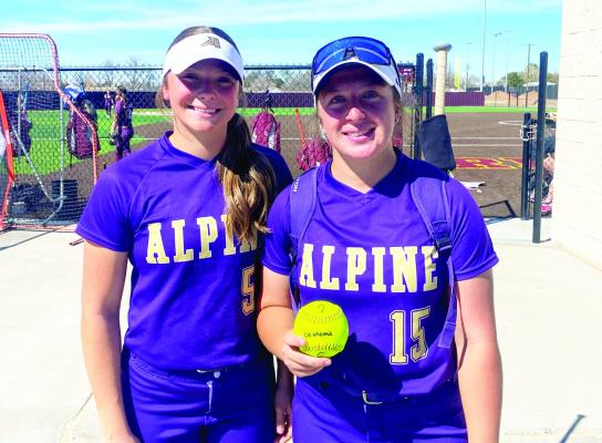 Kacy Hawkins (left) and Kody Hawkins (right) provided offensive spark in Alpine’s near-upset of the defending Class 3A state champions Coahoma Saturday. Courtesy photo
