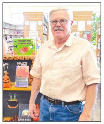 Alpine Public Library Director Don Wetterauer. Avalanche photo by Roxanne Hill