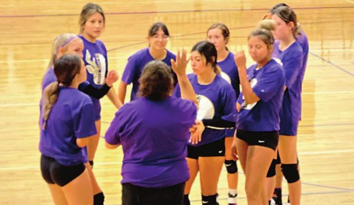 Lady Bucks shake off the