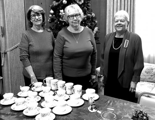DAR and DRT hold Christmas