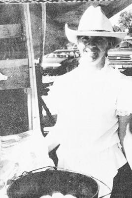 September 29, 1994 – Kathy Mitchell of MK Supply of Marathon shows off her famous cowboy-style buttermilk biscuits.