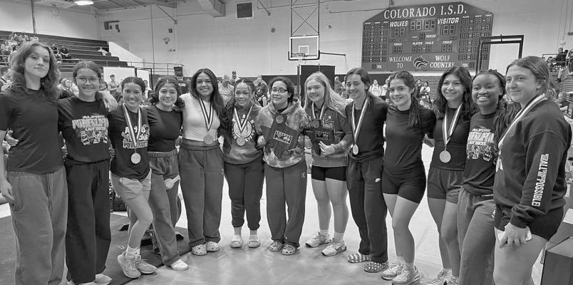 Lady Buck Powerlifting