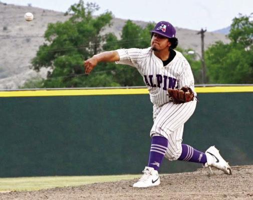 A.J. Llanez throws some heat at the Yellowjackets during the Bucks’final district match-up on Tuesday. Photo by Felipe Fierro