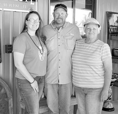 Aleisha, Lee, and Kathy Killingsworth stand outside El Papalote in Alpine. Avalanche photo by Roxanne Hill