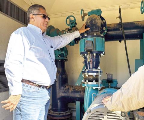 City Manager Henry Arredondo tours the Upper Hill-Lower Hill pump station that has not worked properly since it was installed over a decade ago. Courtesy photo