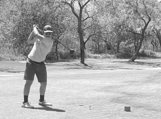 Alpine golfer ends run at Regionals