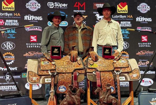 Alpine’s Jim Breck Bean and Jasper Klein added a little Christmas bonus for themselves this year as they came out on top and won the #11.5 Ariat World Series Team Roping in Las Vegas last week. Courtesy photo