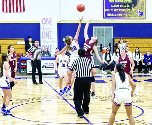 The Alpine Lady Bucks faced off against the Marathon Mustangs on Tuesday night, where the Lady Bucks would fall to the Mustangs in double overtime. Photo by J.T. Maroney