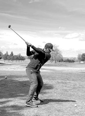 David Baca prepares to tee off during last season’s Alpine tournament. Photo by Kara Gerbert