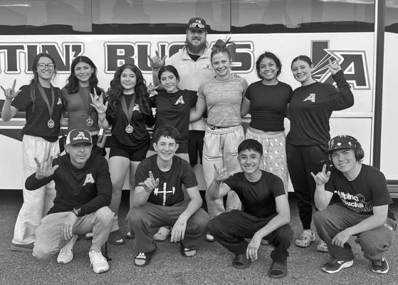 Powerlifters bring home hardware