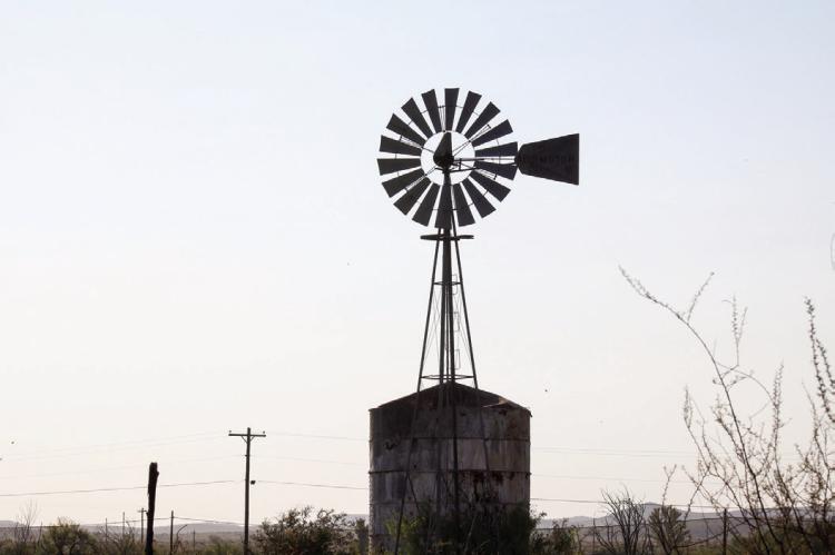 Water takes center stage at Middle Pecos meeting