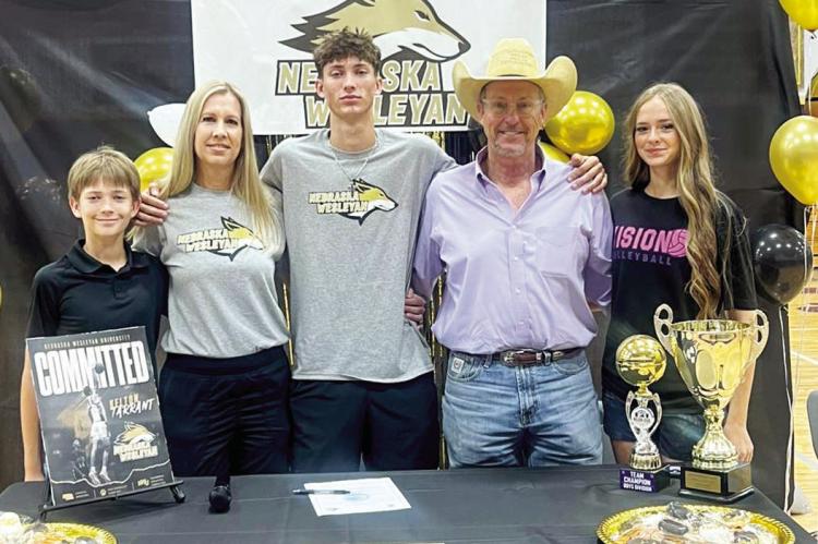 Kelton Tarrant, a recent Alpine High School graduate, has signed with Nebraska Wesleyan University to play basketball. This AHS record-breaker (245 season rebounds, 56 blocks, and 6 game blocks) is pictured here with his family: brother Anson, mom Raylene, Kelton, dad Billy, and sister Amberly. Courtesy photo