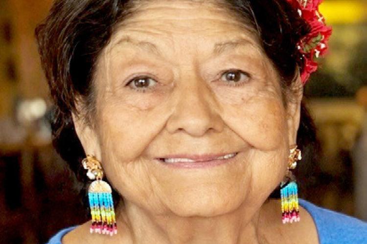 Dora Vega Rojo